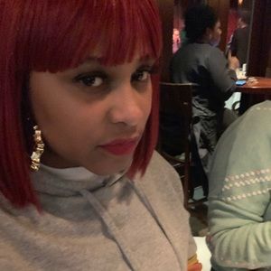 Meet your Posher, April